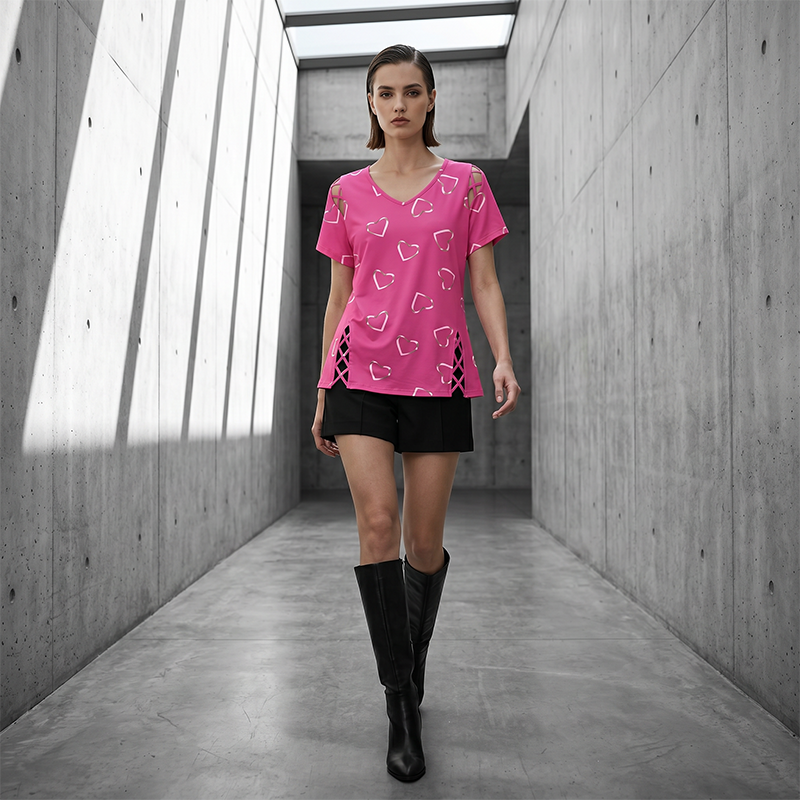 🔥 Last Day 49% OFF -Women’s Heart Print V-Neck Top